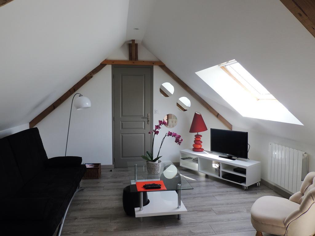 Villa Le Petit Vauquelin Sommervieu Esterno foto